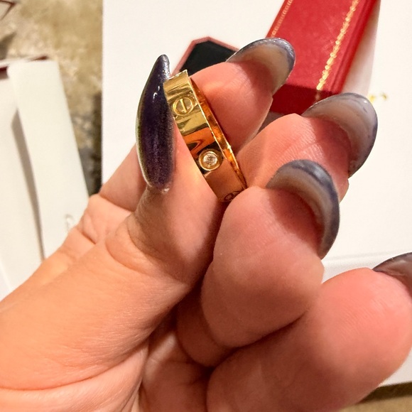 EUC AUTHENTIC CARTIER LOVE RING SMALL MODEL- 1 diamond 8 3/4 - Picture 12 of 16
